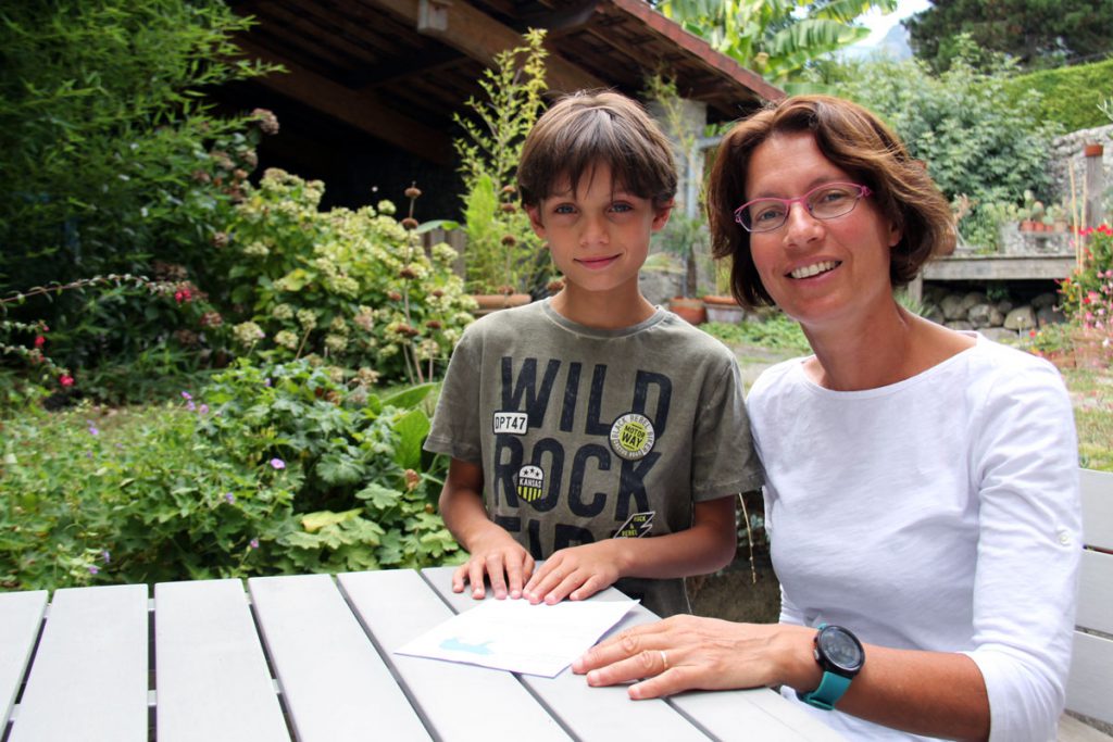 Lilouan (avec sa maman) a beaucoup aimé le jeu du loup ; il est déjà partant pour celui de l’an prochain !